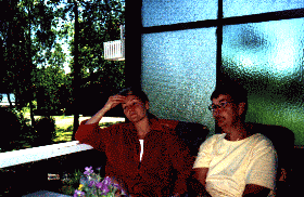 N�ra v�nner till familjen. Elise med dottern Eva.